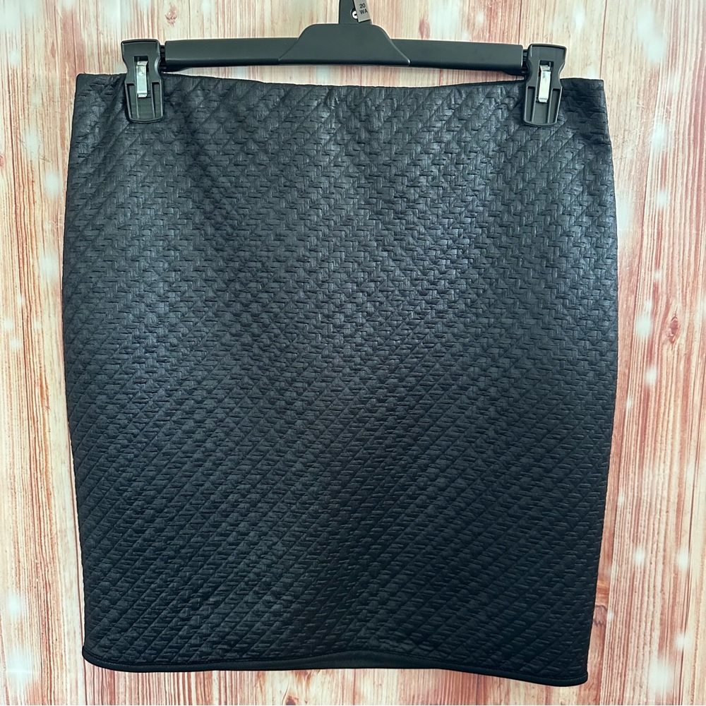 Max Studio Faux Leather Textured Short Skirt